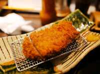 【🇯🇵松山】オカイドアーケード入口のとんかつ専門店「とんとん」で味わうサクサクジューシーな一品 