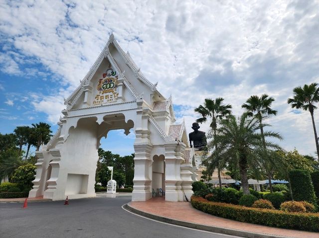 วัดตะโก (หลวงพ่อรวย ปาสาทิโก)