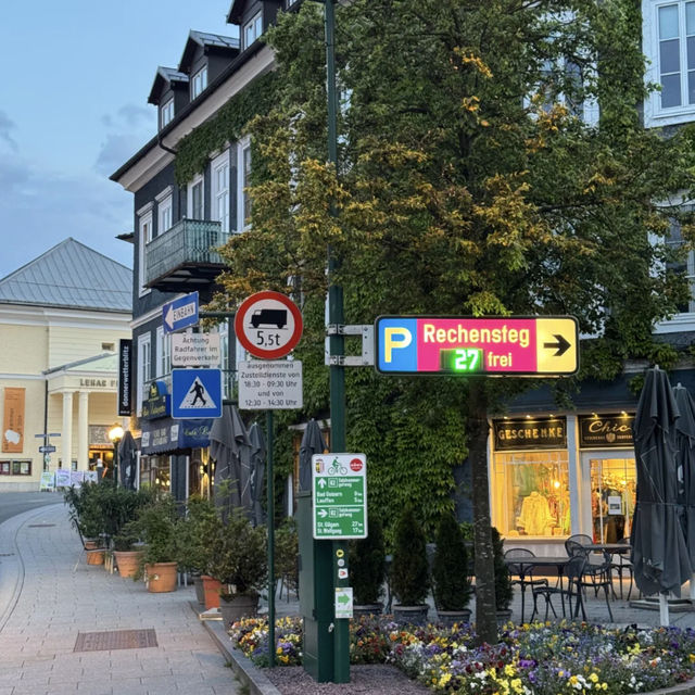 Bad Ischl: Unexpectedly Relaxed & Romantic! 🏞️💖