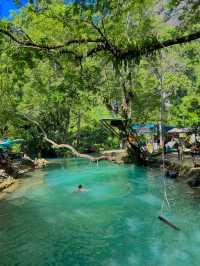 Blue Lagoon สระมรกตแห่งวังเวียง