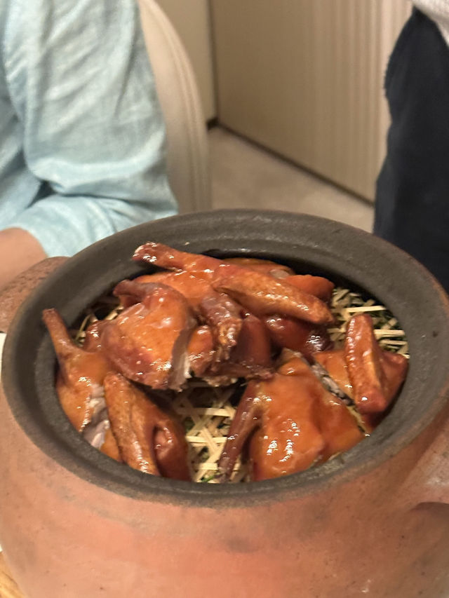 Experience Sichuan Fine Dining at Silver Cottage 1933 in Hong Kong 🇭🇰 
