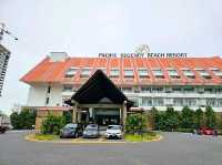 “Pacific Regency Port Dickson: Spacious Beachside Escape with a Splash of Charm”