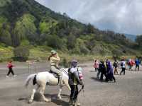 Bromo Volcano: An Unforgettable Encounter with Nature’s Power 🌋