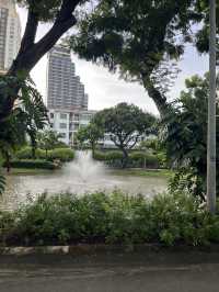  Santiphap Park – A Peaceful Escape in the Heart of Bangkok 🌇