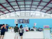 夏天玩水囉💦室內泳池100元～竟然還有溜滑梯！小孩6歲以下免費
