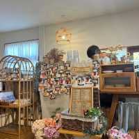 🍰 คาเฟ่ในสวนชื่อ A Little Baking