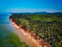 Red Cliffs ผาฝั่งแดง
