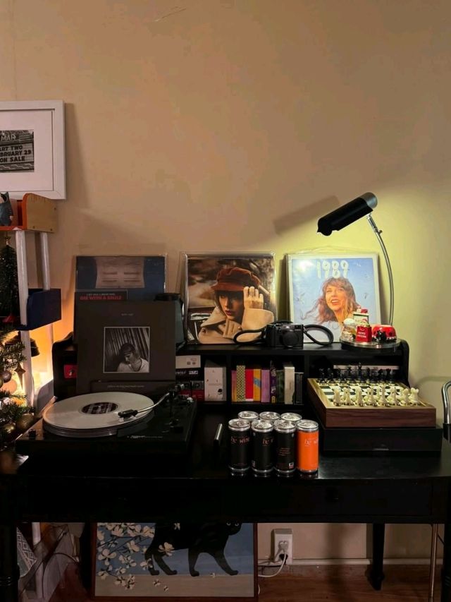 Trapart Room