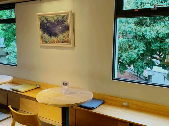 書店裡喝下午茶？耶魯認證的書店在竹北熱門景點