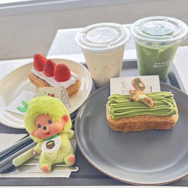  Brouke Cafe – 