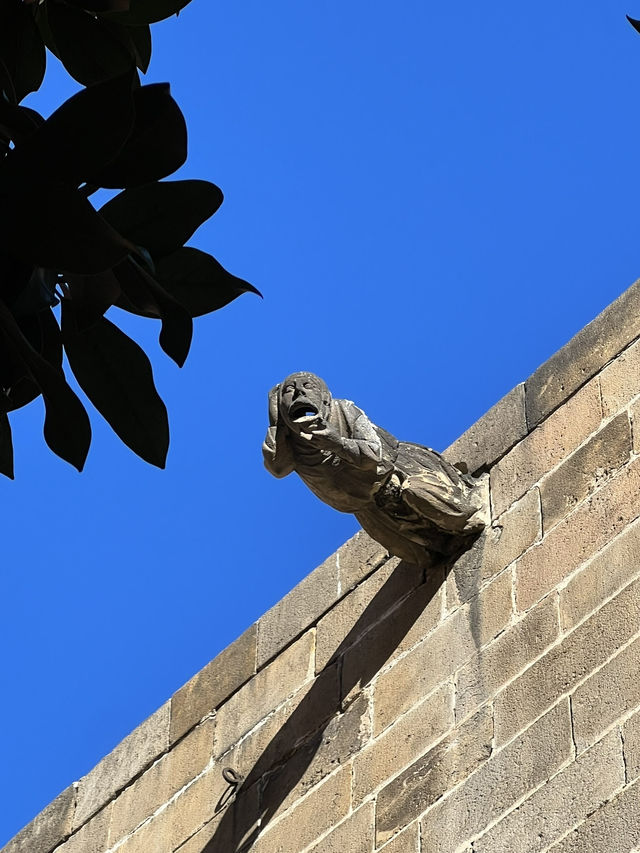 Barcelona: A Colorful City Full of Life and Art