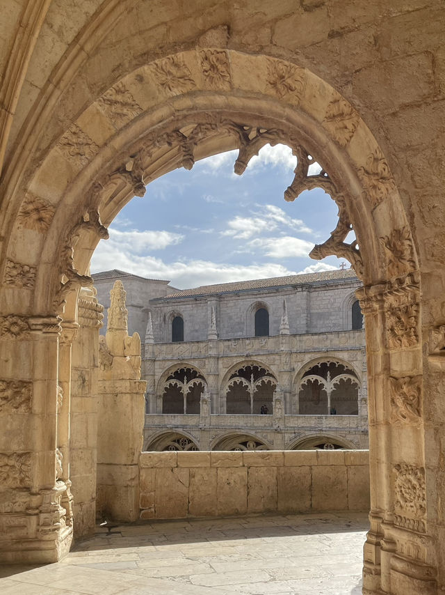【ポルトガルの世界遺産🇵🇹ジェロニモス修道院】