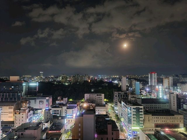 광주 유탑부티크호텔&레지던스 디럭스룸 혼캉스 (조식, 미니바무료, 테라스, 인룸다이닝)