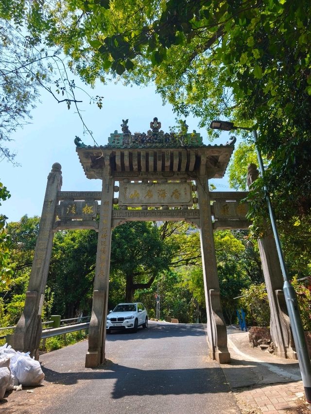 一級歷史建築的青山寺