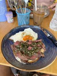 Good food and even better company in Koh Rong
