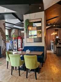 부저우의 도시적 우아함: Magnolia Urban Cafe