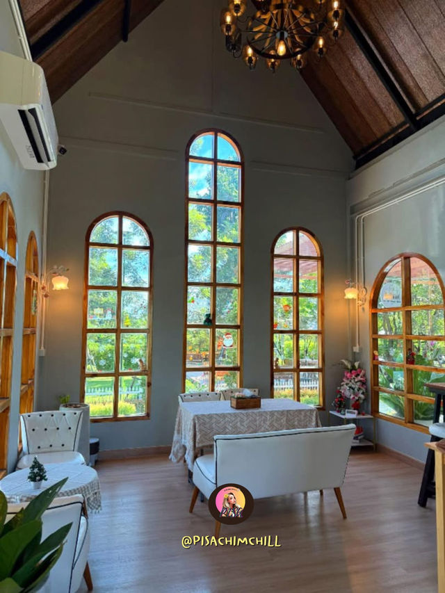 Mount Wind Tree Cafe