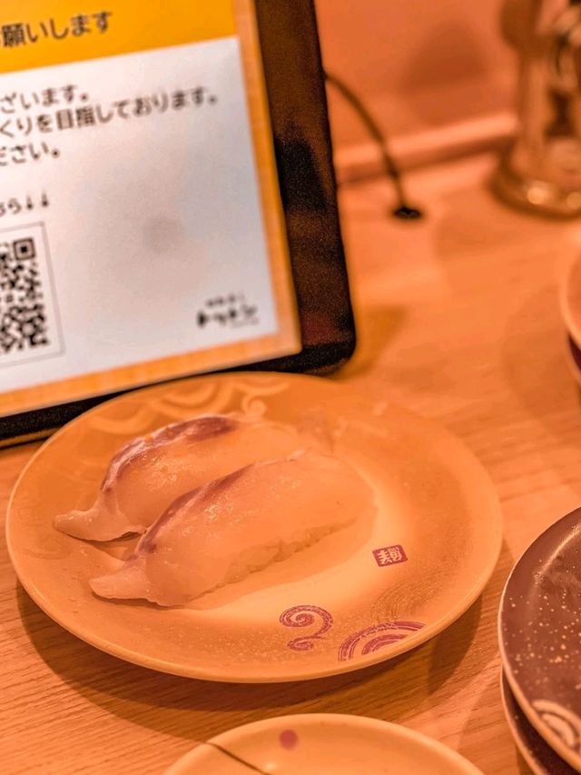 Conveyor belt sushi Triton Tokyo