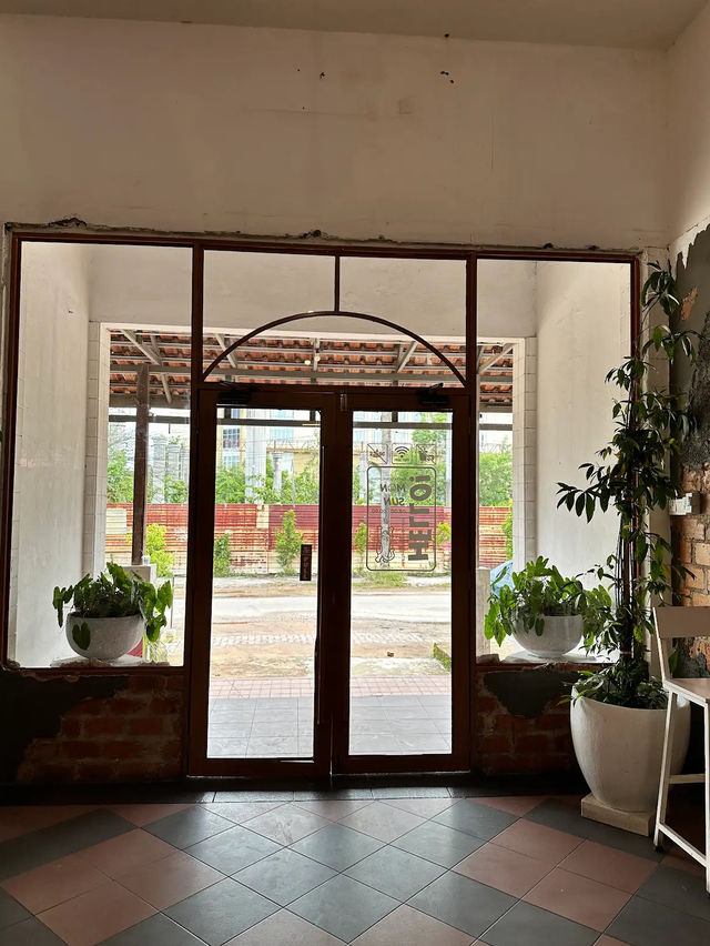 Unfinished Walls, Unfiltered Stories, Welcome to Kopi Boemi