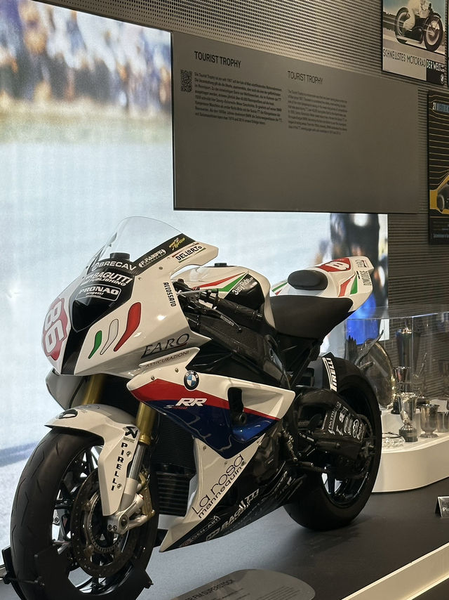 Engine Of Eras: BMW’s Unflinching Auto Biography