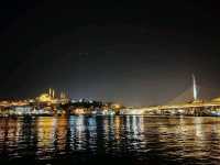 Istanbul After Dark. Night Strolls, City Lights & Pure Vibes 