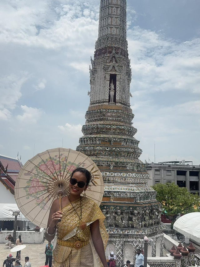 The Radiance of Wat Arun: Bangkok’s Temple of Light