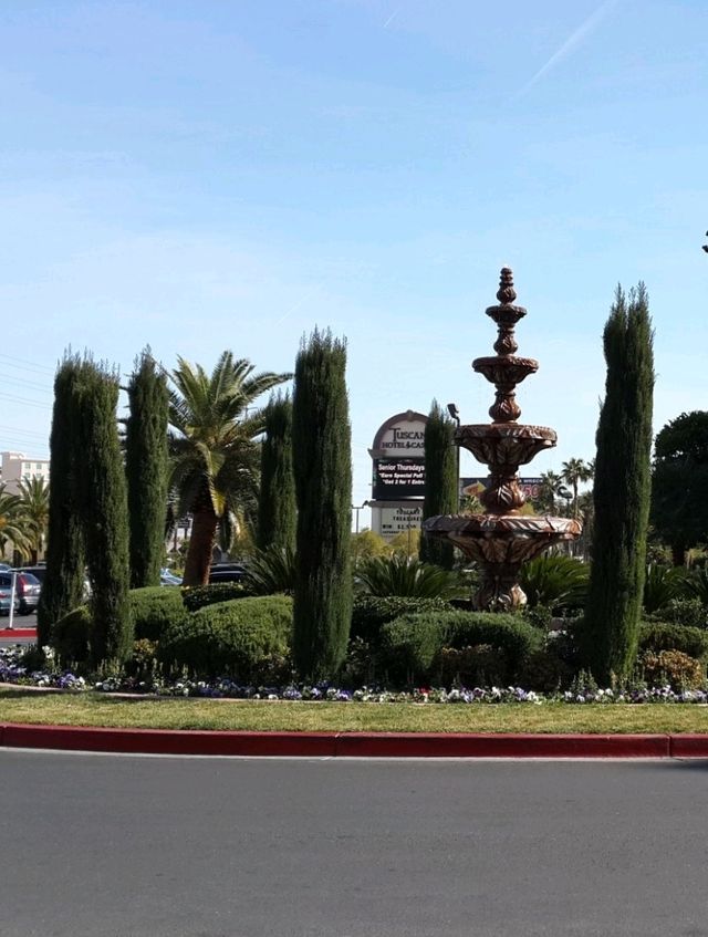 🎰 조용한 휴식과 카지노를 함께 – 투스카니 스위트 & 카지노 (Tuscany Suites & Casino