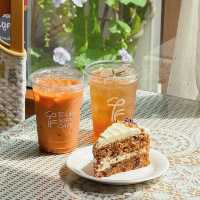 Thum Farm Cafe' - ธรรมฟาร์ม • Chonburi  🌳🏠🪵⛲️🌻