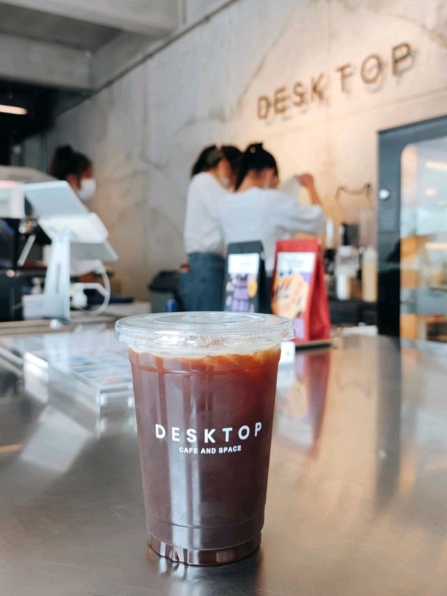 ☕ : Desktop Cafe คาเฟ่ลพบุรี