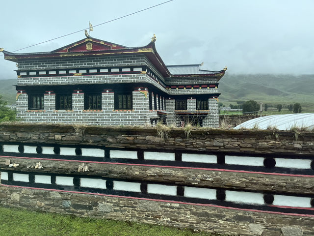  🏔️ Escape to the Last Shangri-La — Daocheng Yading (稻城亚丁)