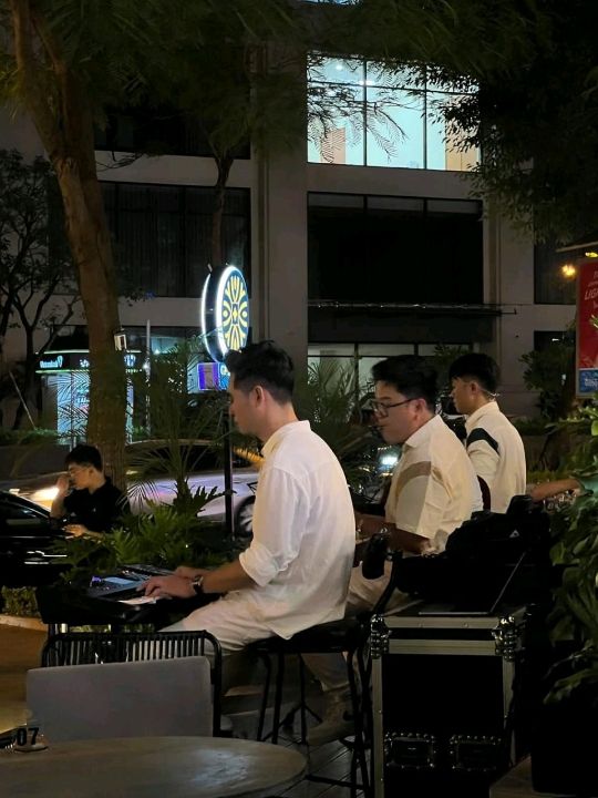 GreenArch Cafe & Bistro