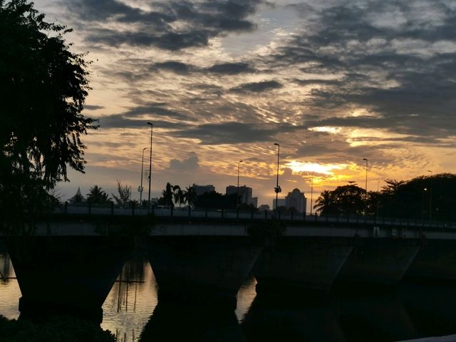 Dawn Splendor at Kuching’s Satok Suspension Bridge  