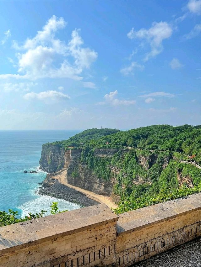 Uluwatu Temple: Bali’s Cliffside Treasure