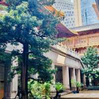 A Chic Urban Escape with Boutique Cafes and Lifestyle Shops