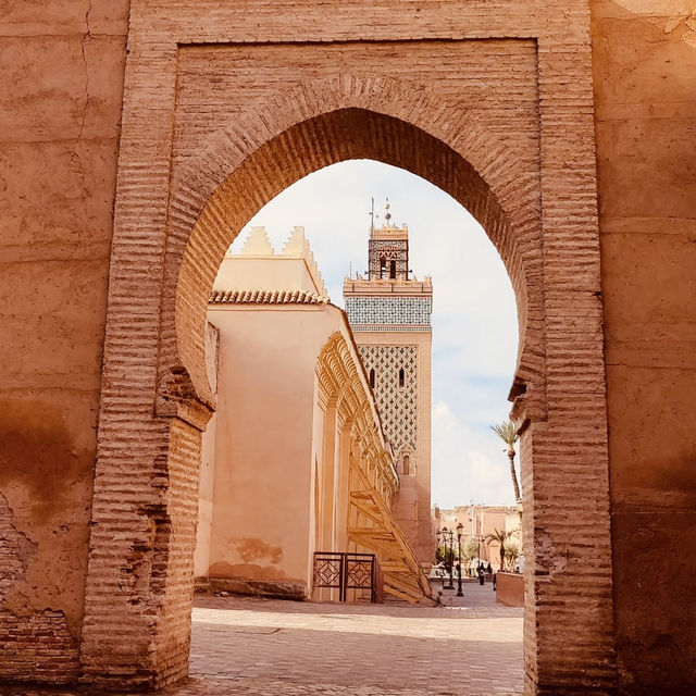 🌴✨ Solo Magic in the Ochre City: Marrakech – Where Ancient Alleys Meet Bohemian Chic 