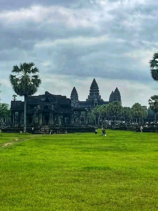 Angkor Archaeological Park – A Journey Through Time 🌿