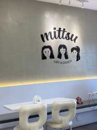 Mittsu Café & Dessert, Whimsical Treats and Family-Friendly Vibes in Batam