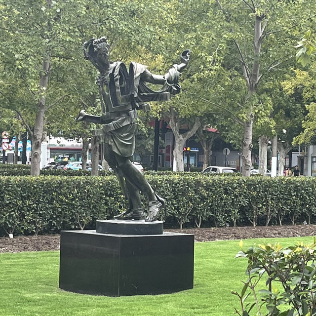 🎨 Jing’an Sculpture Park — Where Art Meets Urban Green