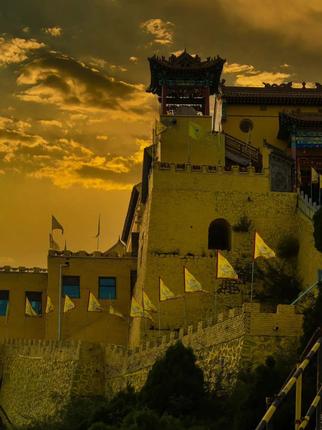  Tianshou Mountain – Where Nature Meets Spirit ⛰️