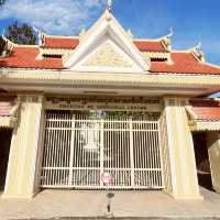 🕊️ Tuol Sleng Genocide Museum: Where a Mother’s Tears Meet a Thousand Prayers for Peace 🕯️