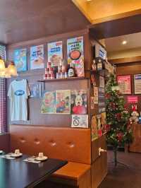 미국 감성 레스토랑에서 미리 크리스마스 🎄