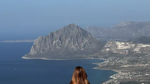 🇮🇹🌞 ตราปานี: สำรวจเมืองเอริเช่ เมืองบนเนินเขาแสนสวยของซิซิลี 🌄✨ — traveler post in ทราปานี
