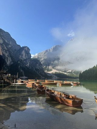 Lago di Braies – A Picture-Perfect Alpine Lake in the Heart of the Dolomites
