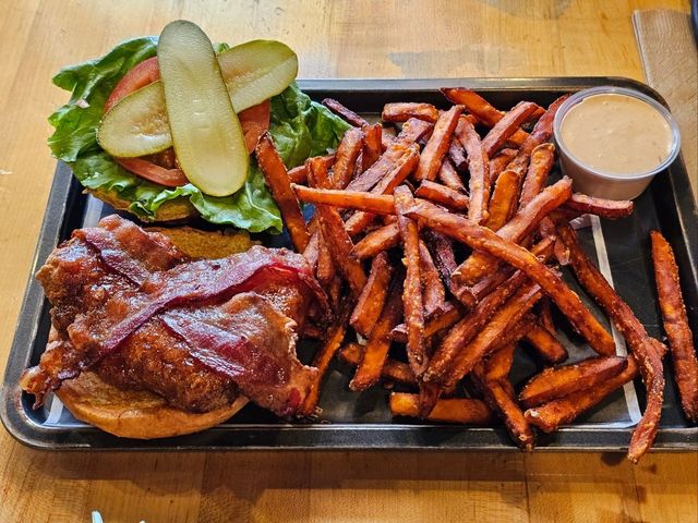 🇨🇦 캐나다 나이아가라 폭포 인생 맛집 🍔