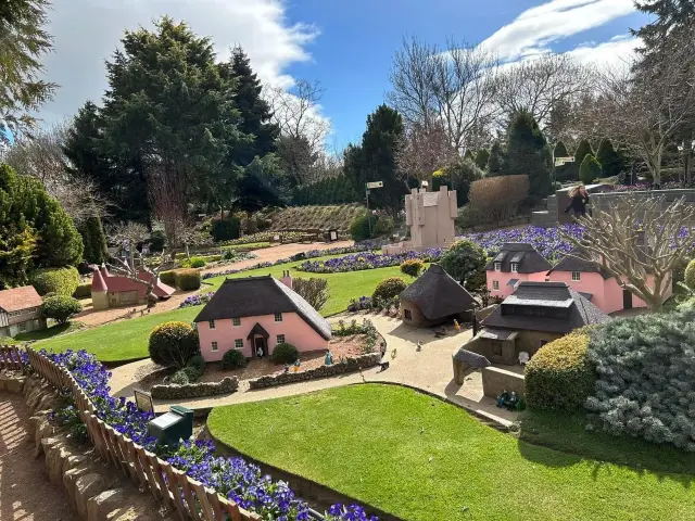 Must Visit: Cockington Green Gardens 🇦🇺