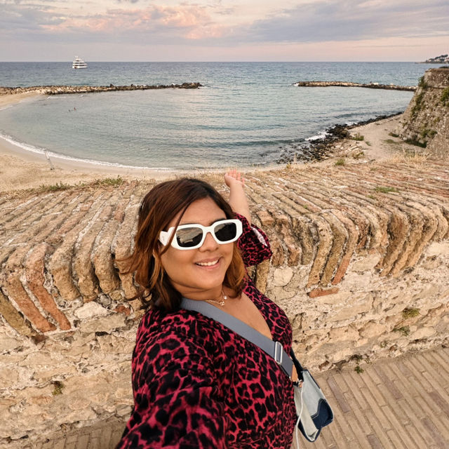 Catching a sunset at Antibes beach!
