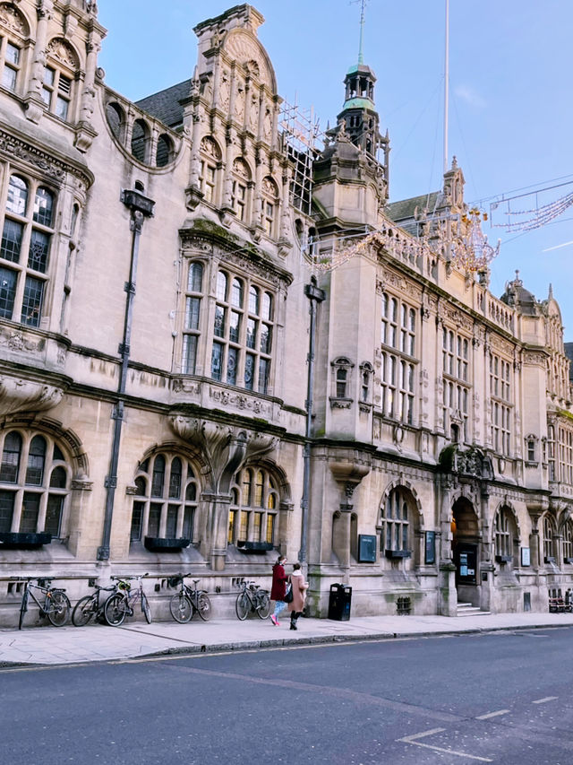 🏛️ Oxford’s Historic Heart: Covered Market, City Center & Exam Schools
