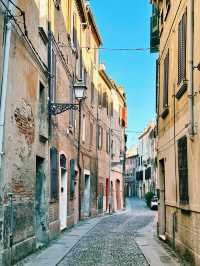 From castles to canals: Ferrara’s rich heritage🇮🇹 