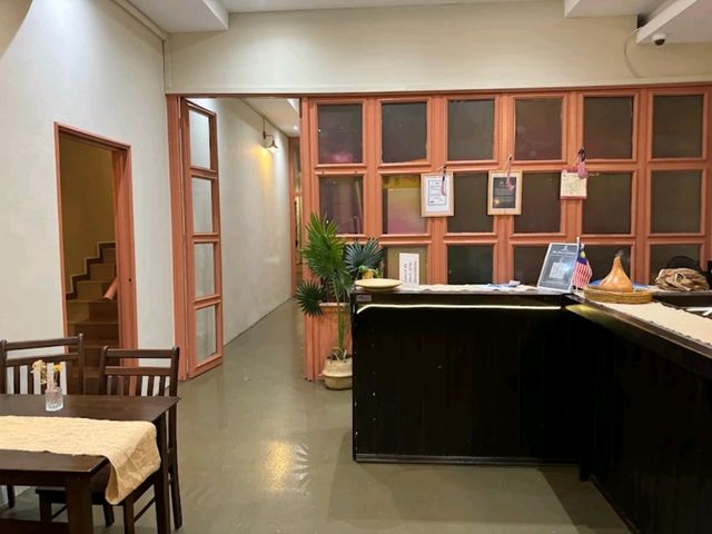 “Jonker Street Gem: Friendly, Spacious & Central”