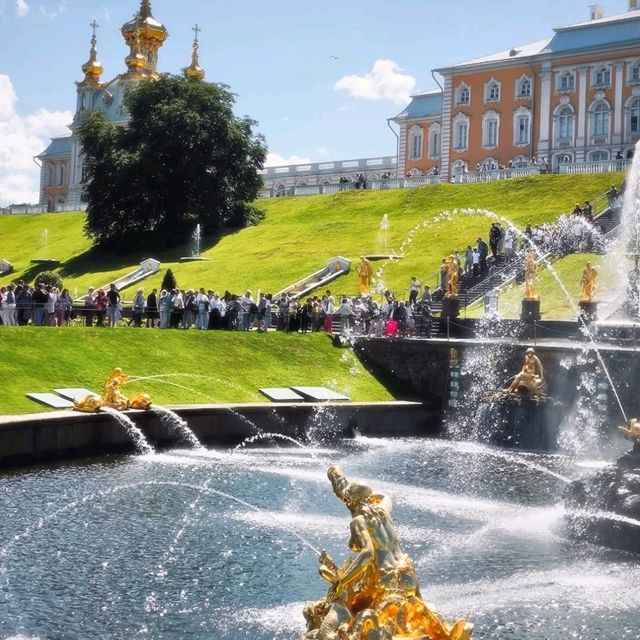 🏰 Peterhof Palace – Russia’s Versailles